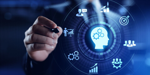 《古董局中局》老朝奉是谁？